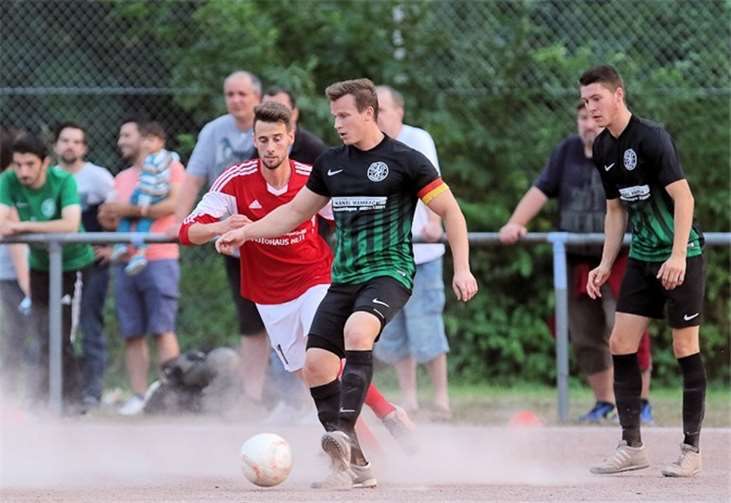 Jan Lohrum und seine Mannschaftskollegen standen im Pokalspiel gegen den TuS Mayen kurz vor der Verlängerung.-TH-