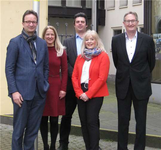 Jan Rock, Sandra Ackermann, Dr. Matthias von der Bank, PD Dr. Margit Theis-Scholz und Hans-Werner Maul (v. li.).