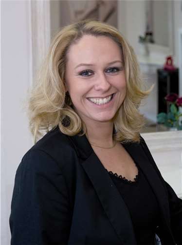 Janina Grosser feiert mit ihrem Salon Fünfjähriges.RERE