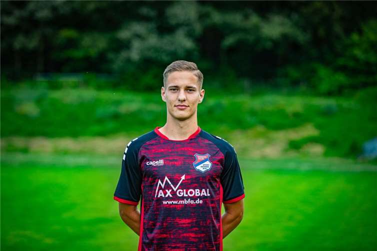 Winterwechsel bei den Eisbären Jannik Faßbender wechselt zur SG Hundsangen/Steinefrenz-Weroth.