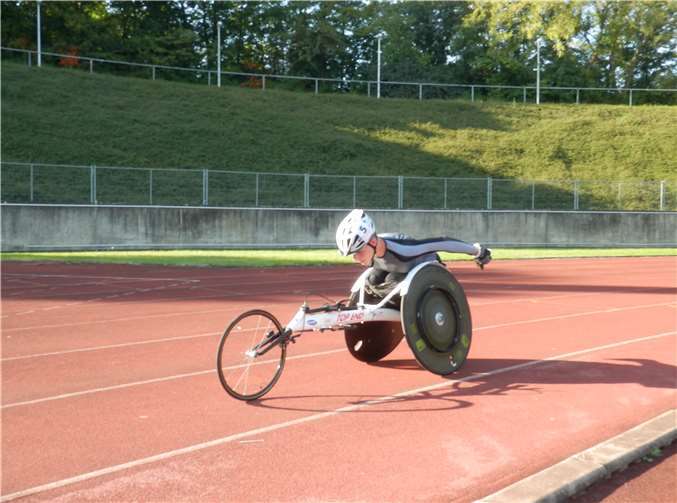 Jannis Honnef kann auf eine erfolgreiche Saison im Rennrollstuhl zurückblicken. privat