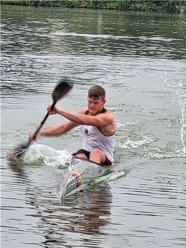 Jaron Schulz zeigte sehr gute Leistungen auf den Olympic Hope Games in Bratislava und trug das Nationalmannschaftstrikot mit Stolz.. Foto: privat