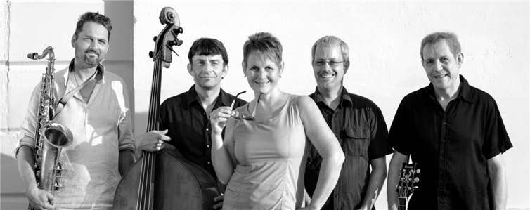 „Jazz for Fun“ werden diese versierten Musiker um Sängerin Ilona Sauerborn am 14. April präsentieren. Privat