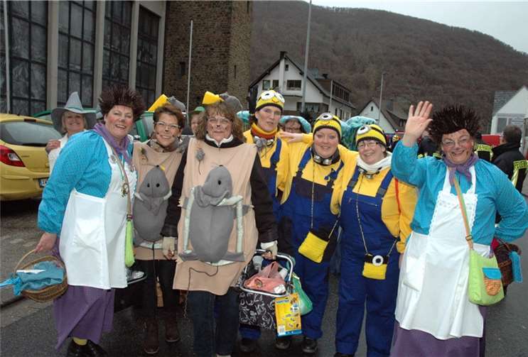 Jecke Weiber in Ahbrück.