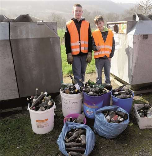 Jede Menge Altglas wurde gesammelt.