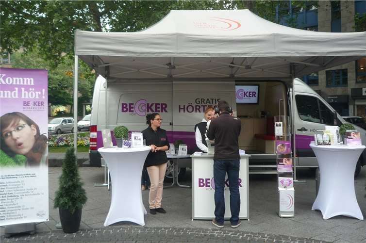 Jede Menge Infos und über 1.000 kostenlose Gehörschutzstöpsel hat das „Hörmobil“ von BECKER Hörakustik am 27. April mit dabei. Privat