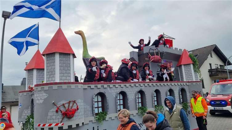 Jede Menge Kamelle wurden geworfen.  Fotos: privat