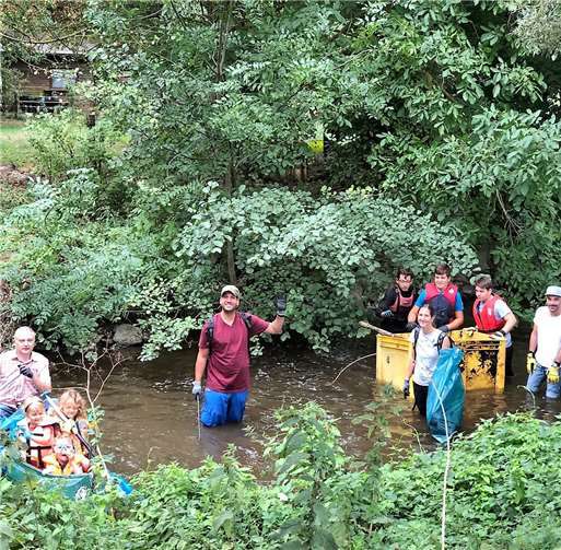 Jede Menge Müll wurde aus der Nette geborgen. Foto: privat