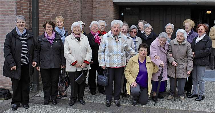 Jeden Mittwoch Nachmittag treffen sich die Senioren zu Kaffee und Kuchen.privat