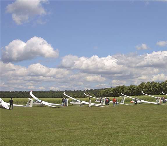 Jeden Tag werden die ausgeschriebenen Strecken geflogen. Privat