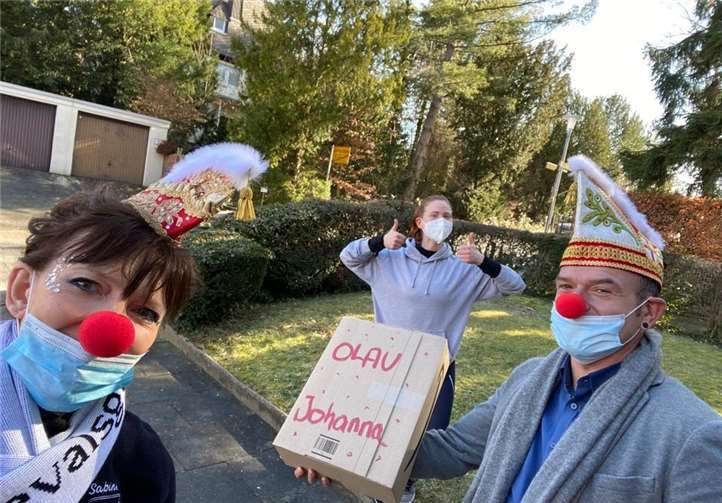 Jeder Karnevalsfreund bekam sein Paket nach Hause.