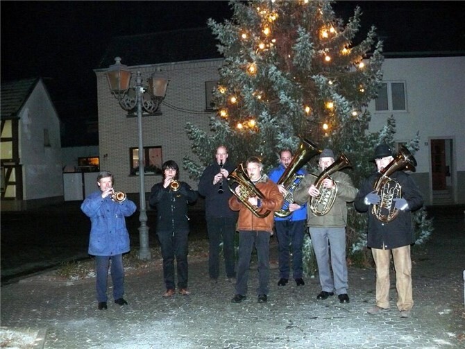 Jedes Jahr an Heiligabend wird in Dernau und Marienthal musiziert.  Foto:privat