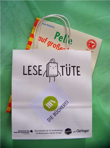 Jedes Kind, das im ersten Schuljahr ist, erhält ein Buchgeschenk.  Foto: Bücherei Rheinbreitbach