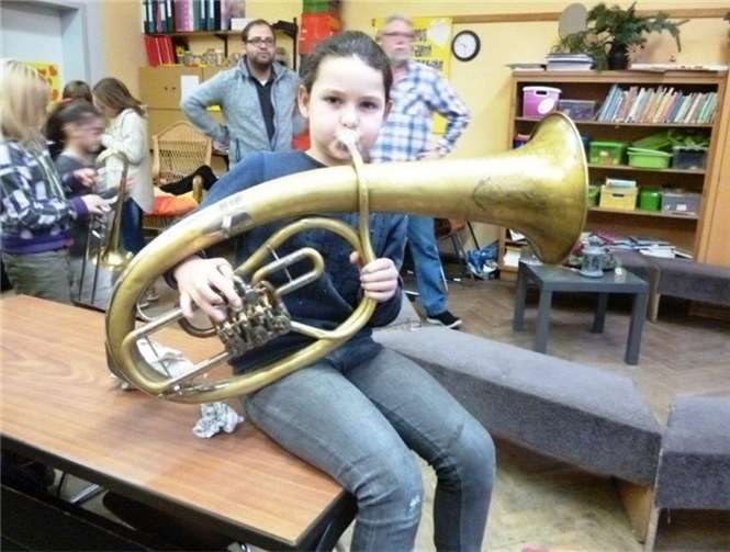 Jedes Kind fand schnell sein Lieblingsinstrument.