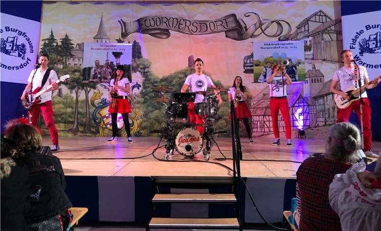 „Jedöns“ begeisterte das Publikum