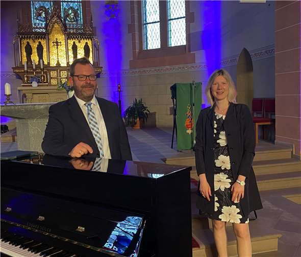 Jenny Groß MdL, CDU, übernahm die Schirmherrschaft über das Benefizkonzert mit dem Musiker Walter L. Born. Foto: privat