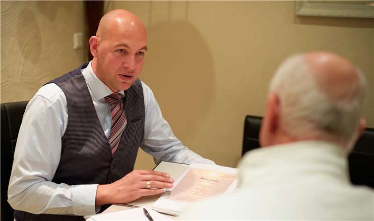 Jens Ernesti im Gespräch.