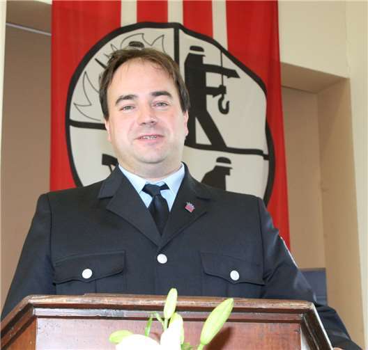 Jens Nikolai aus Macken/Hunsrück wurde im letzten Jahr im Mayen-Hausener Bürgerhaus zum Vorsitzenden des Kreisfeuerwehrverbandes gewählt. Seine erste Jahreshauptversammlung brachte der 41-jährige souverän über die Bühne.