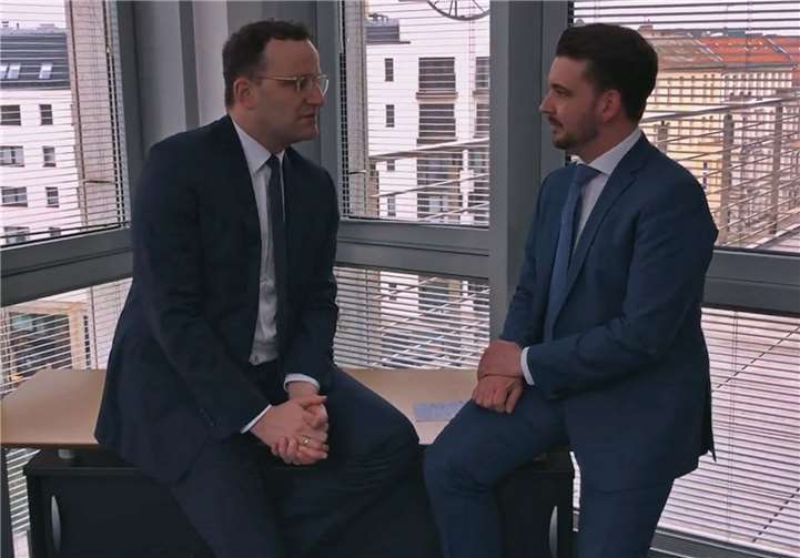 Jens Spahn im Gespräch mit Oliver Krügel. Foto: CDU OV Bad Ems