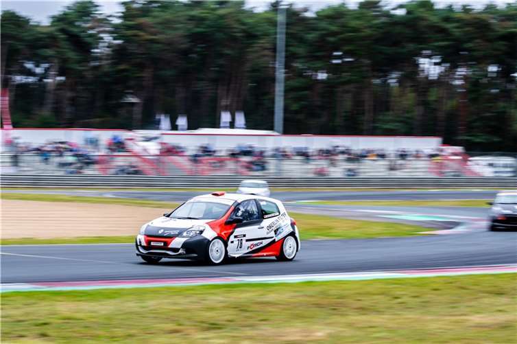 Jens setzte, wie in der vorherigen Saison, einen Renault Cup Clio ein. Foto: privat