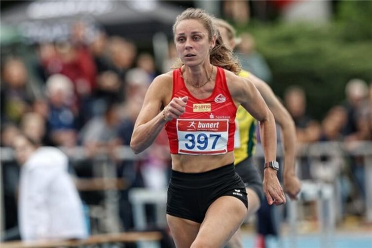 Jessica Roos lief in Luxemburg an die Spitze der deuschen Bestenliste über 200 Meter.  Foto: Dirk Gantenberg