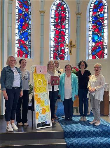 Jetzt endlich konnte das Team der Evangelischen Öffentlichen Bücherei Remagen eine lieb gewordene Tradition wieder aufnehmen und einen Literarischen Gottesdienst gestalten. Foto: privat