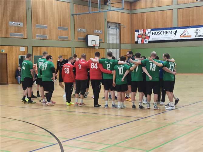 Jetzt heißt es, den Rest der Woche zur Regeneration bzw. zur Genesung zu nutzen und nächste Woche hoffentlich wieder mit einem vollen Kader weiter anzugreifen. Quelle: TVB