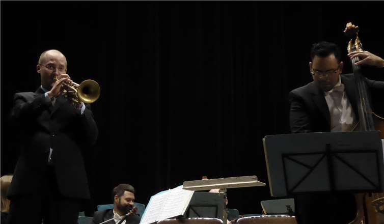 „Jingle Bells“ wurde anders als gewohnt interpretiert.Fotos: RU