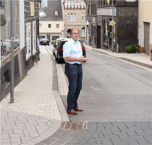 Joachim Plitzko hat eine Umfrage initiiert, um herauszufinden, welche Themen den Bürgern am wichtigsten sind. Foto: Angela Nachtsheim