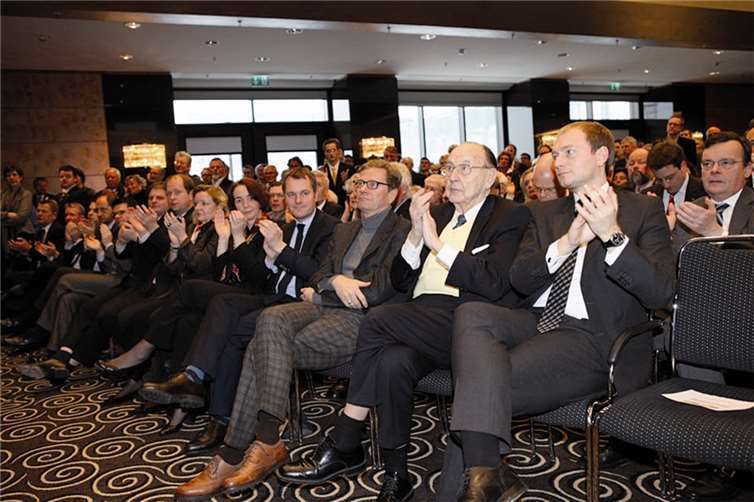 Joachim Russ, zweite Reihe, 3. v. r., hörte in Düsseldorf die Ansprachen beim Neujahrsempfang.privat