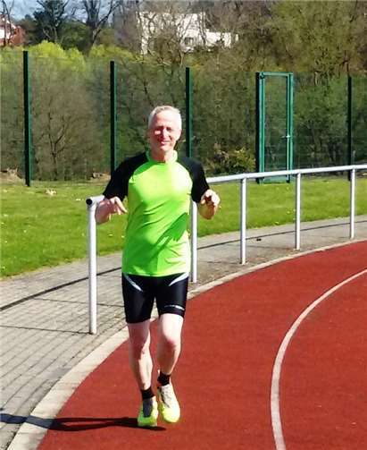 Jörg Dittrich (LT Puderbach) gab sein Wettkampfdebüt beim Halbmarathonlauf in Bonn.privat