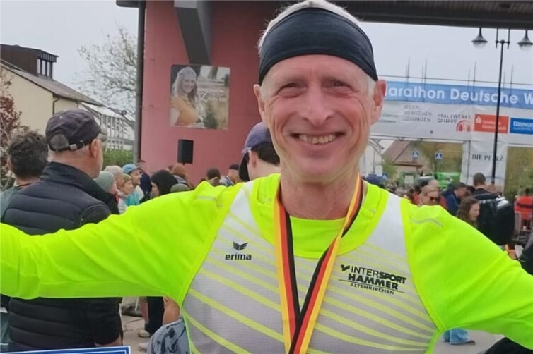 Jörg Dittrich (LT Puderbach) gewann die Altersklasse M65 über 10 km in 48:36 Min. beim „Run & Bike“ in Windhagen.