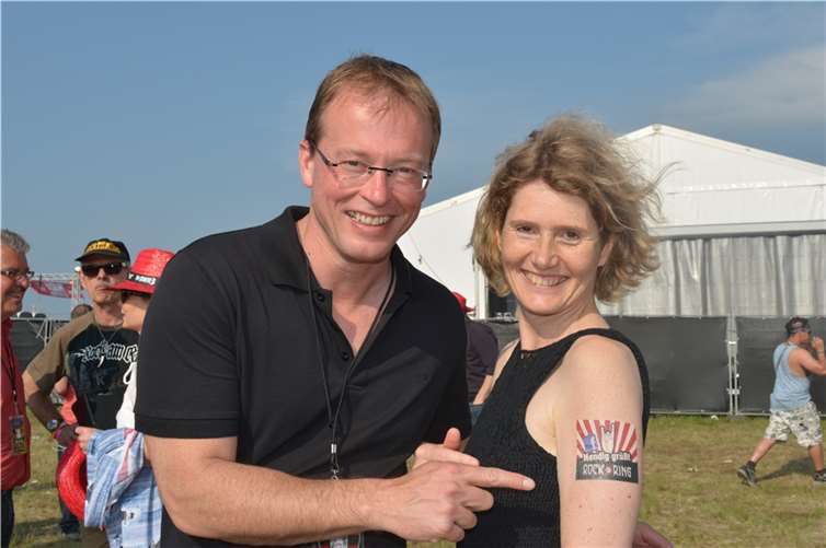 Jörg Lempertz (Bürgermeister Verbandsgemeinde Mendig) mit Wirtschaftsministerin Eveline Lemke (li.). Foto: CF