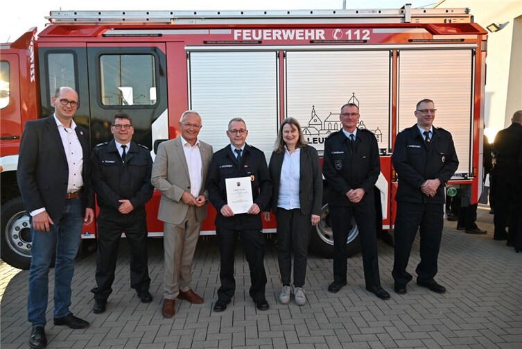 Jörg Macherey von der Werkfeuerwehr Kandelium wurde mit dem goldenen Feuerwehreh...