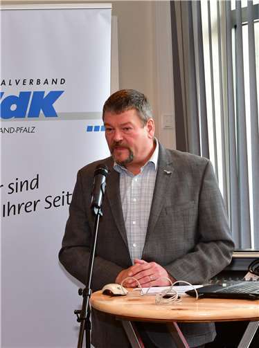 Jörg Schmidt (AOK Rheinland-Pfalz-Saarland) referierte.