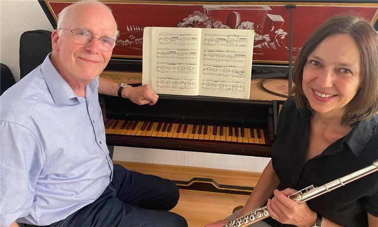 ‚Bach goes to town‘ Johannes Geffert und Ulrike Friedrich. Foto: Hannah Nickenig