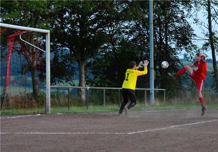 Jonas Breitzter (Torwart von Wershofen/Hümmel) glänzte immer wieder mit seinen Paraden.