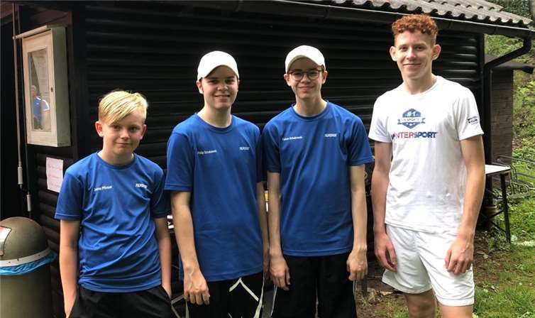 Jonas, Philip, Fabian und Maurice (U18 Mannschaft Altenahr).privat