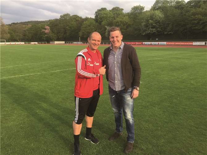 Jonny Susa (li.) mit Thomas Kloppe, der beim Ahrweiler BC der neue große Rückhalt werden soll.