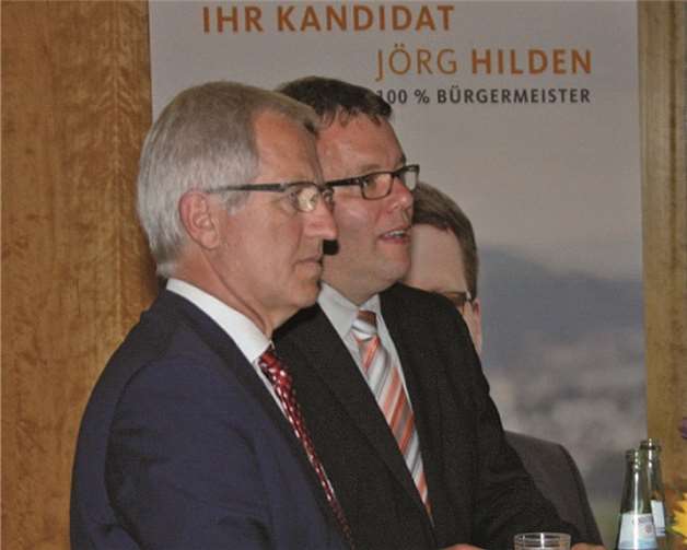 Josef Dötsch (MdL) mit CDU-Bürgermeisterkandidat Jörg Hilden während der Diskussionsrunde. privat