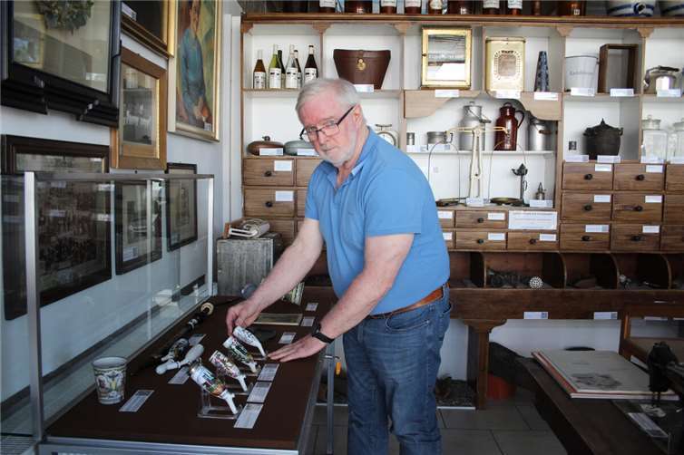 Sorge um das Archiv und Heimatmuseum Bad Bodendorf Josef Erhardt im Heimatmuseum