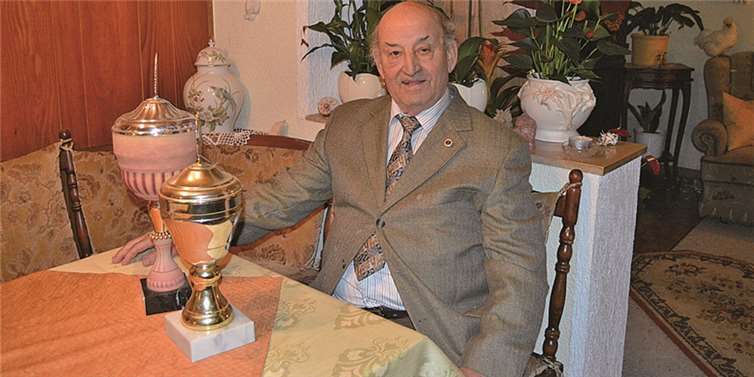 Josef Gemein züchtet seit über 50 Jahren Kaninchen.-AB-