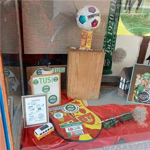 Josef “Jüppi“ Dreilling hat das Schaufenster dekoriert.  Foto: privat