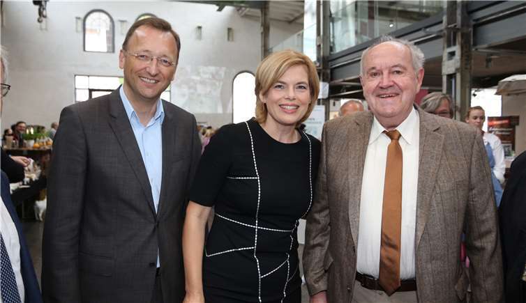 Josef Oster (MdB), Juia Klöckner (Landwirtschaftsministerin) und Bernhard Wiemer (Erster Beigeordneter der Stadt Bendorf).