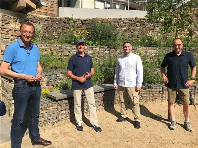 Josef Oster (li.) während seines Besuches in Löf.Foto: privat