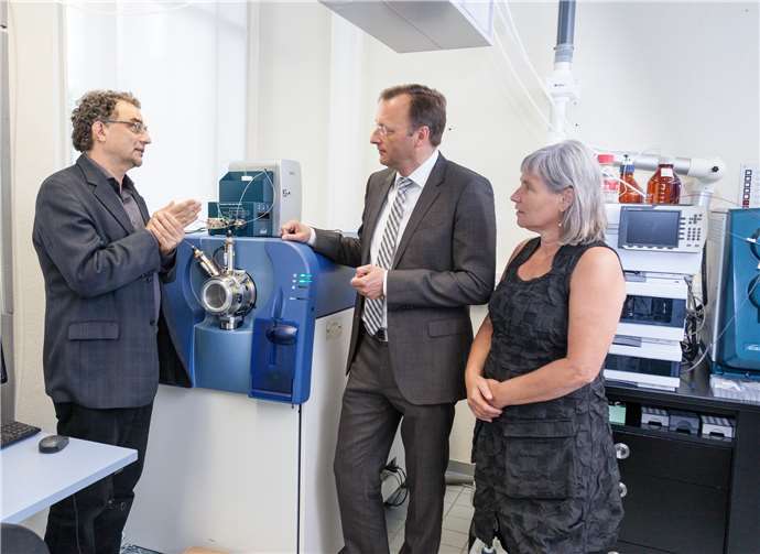 Josef Oster stellte gezielt Fragen zur Zukunft der Lahn.