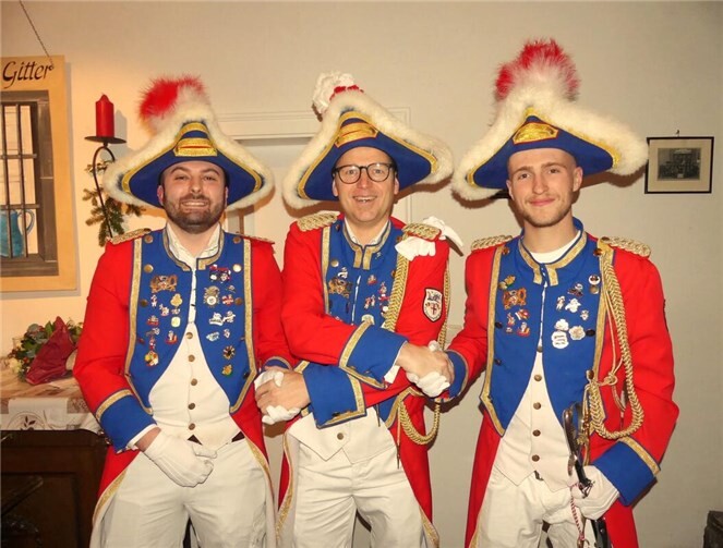 Joshua Krings (re.) übernahm das Amt des Kommandierenden Gardeoffiziers von Christian Pauly (li.).