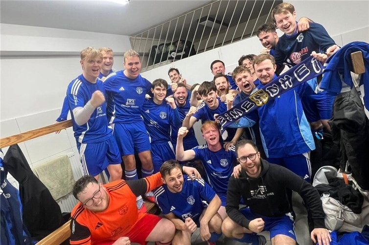 Jubel der Mannschaft in der Kabine. Foto: SGL 