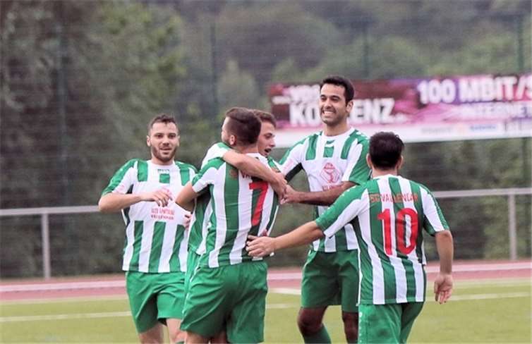 Jubelszenen, wie hier beim Erstrundenspiel des Rheinlandpokals gegen ATA Urmitz, will der SC Vallendar nun auch im Kreispokal gegen den VfL Kesselheim hinlegen. TH