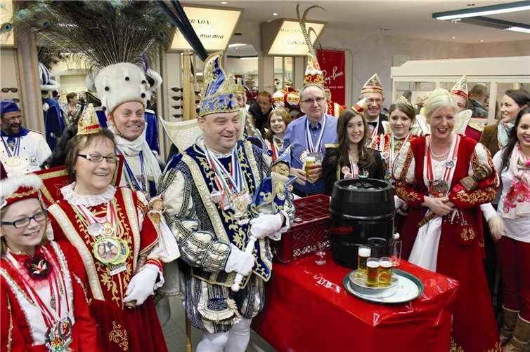 Jubiläum: Närrisches Treiben zum nunmehr 24. Prinzenempfang von Optik Schofer in Ahrweiler.